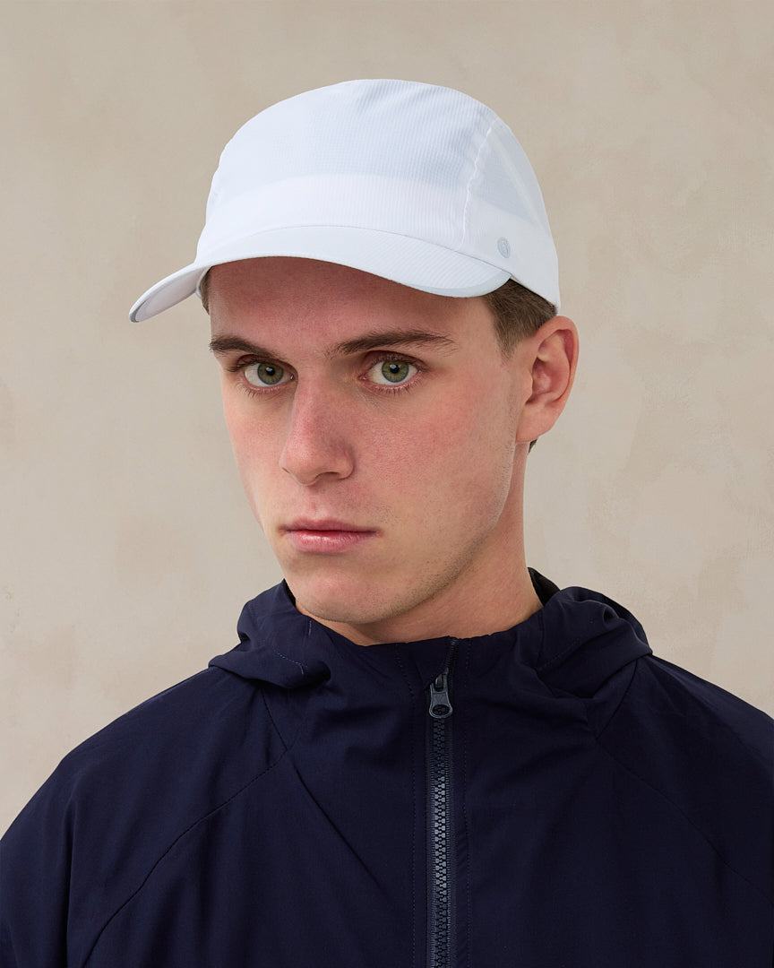 Depth Reflective Cap White