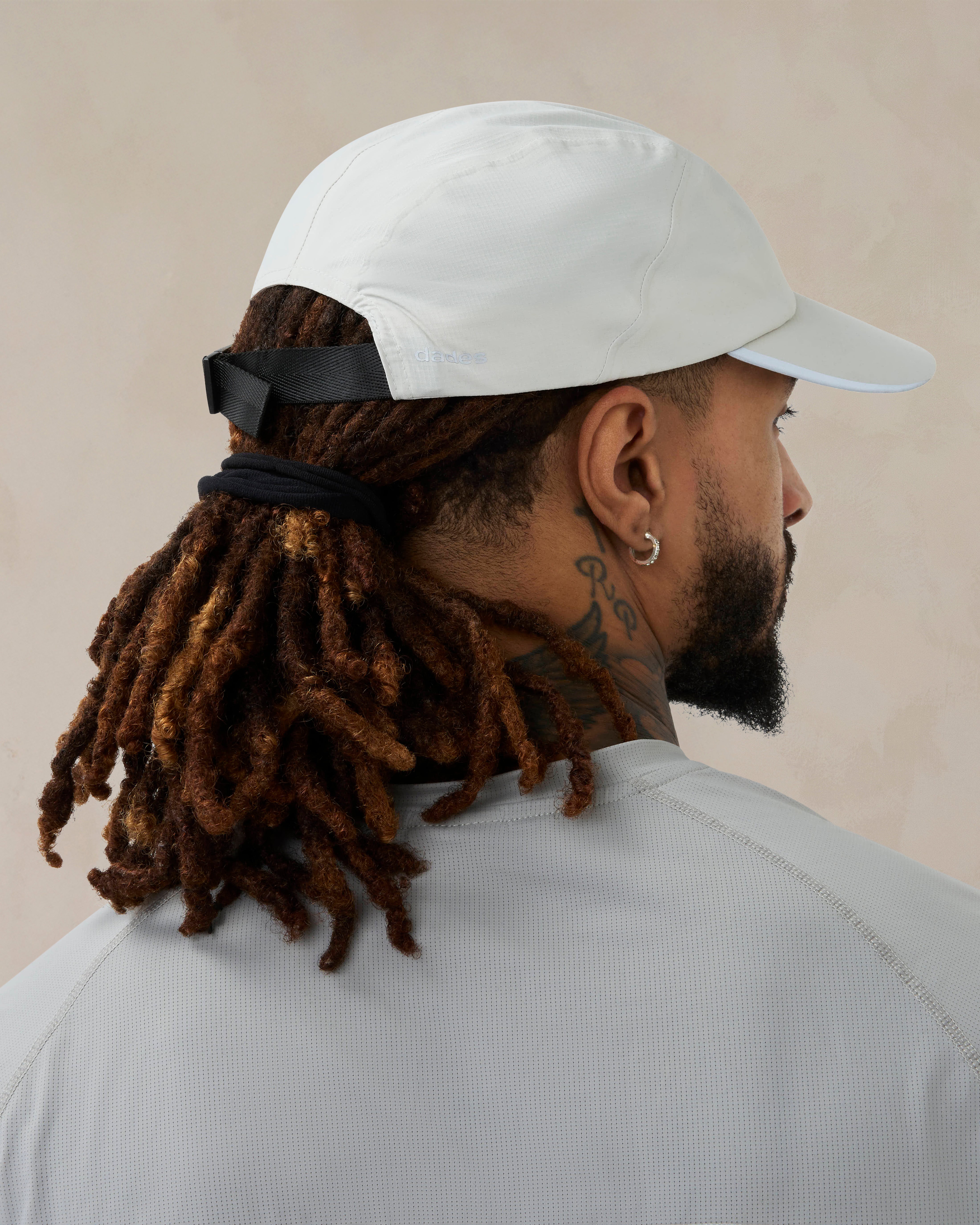 Depth Reflective Cap Off White