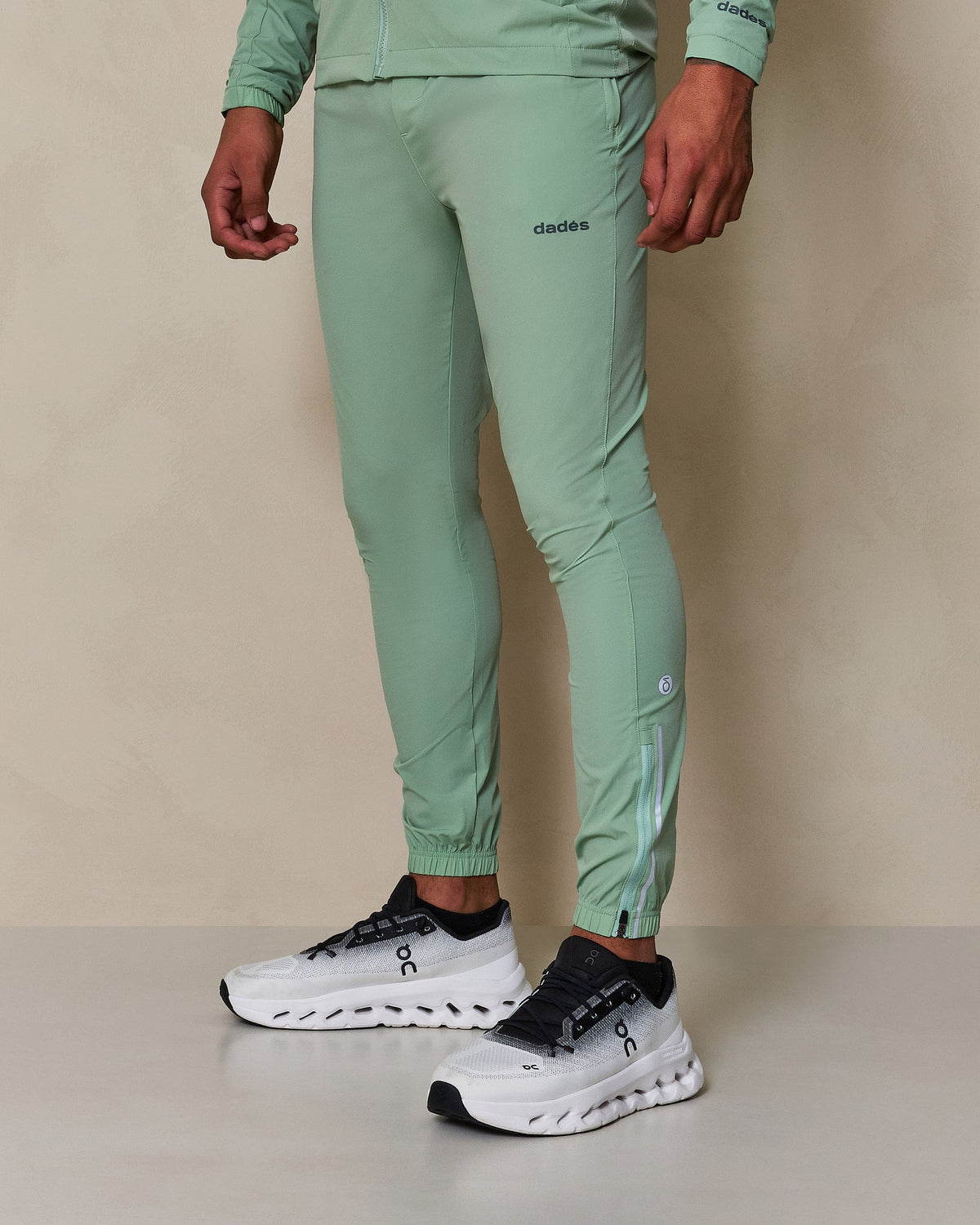 Depth Pants Aerozip Green