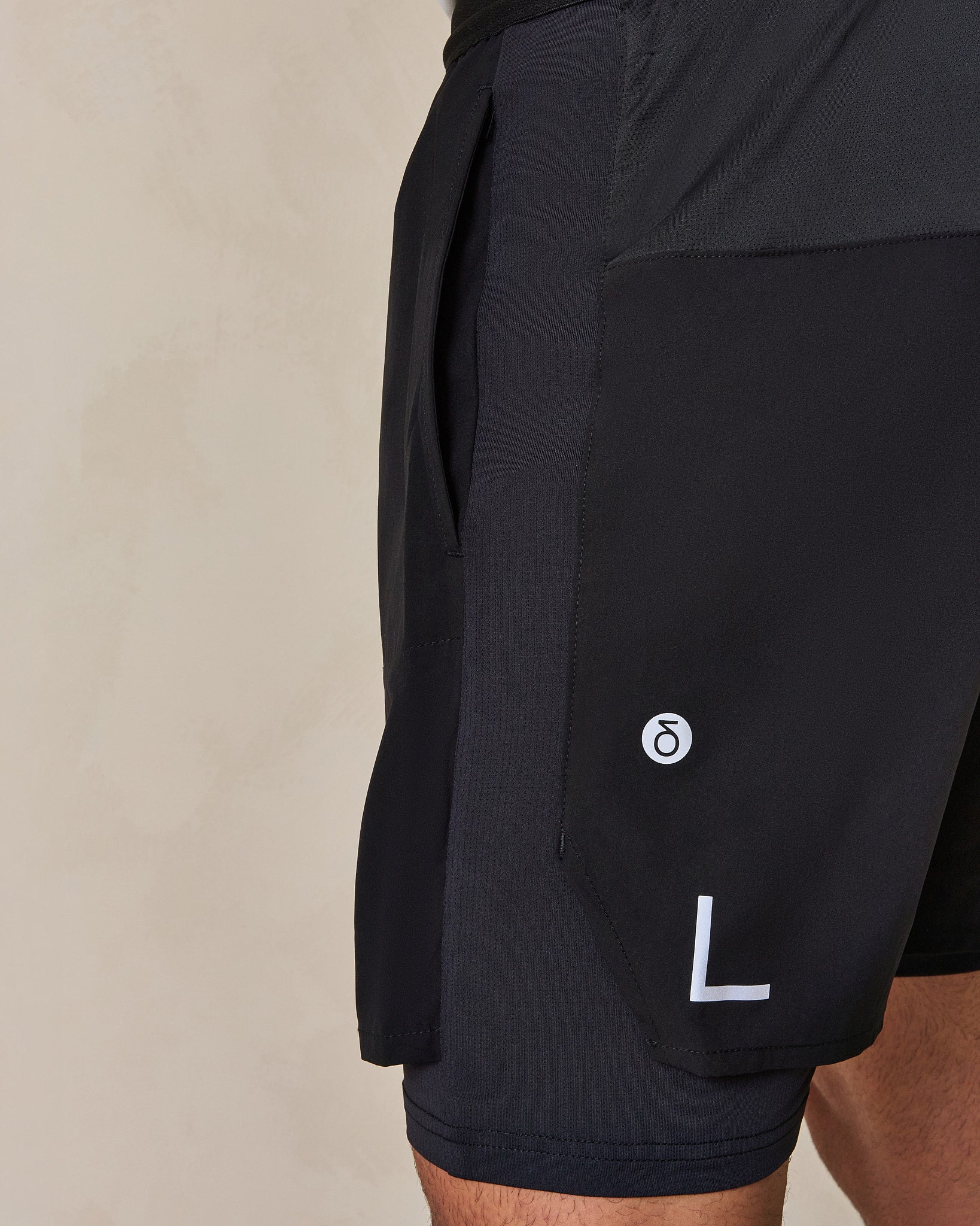 Depth Short Limited Black