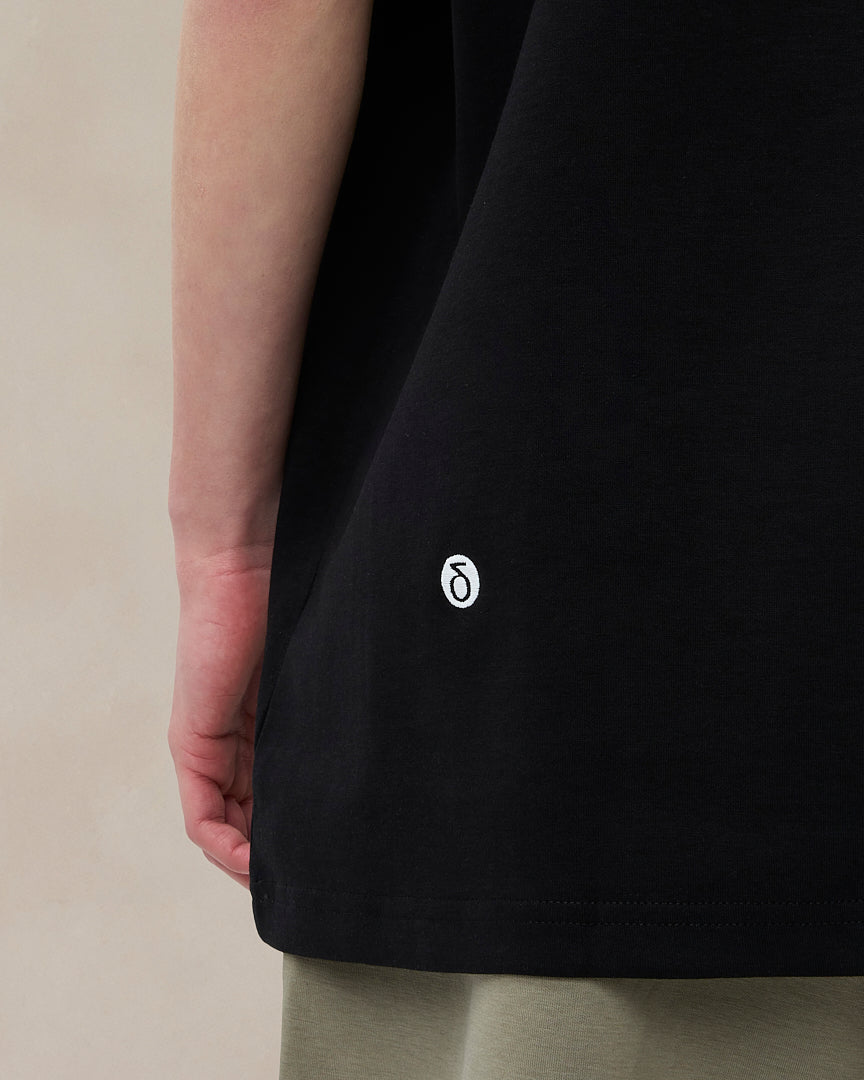 Signature Oversized T-Shirt Midnight Black – Dadés Official