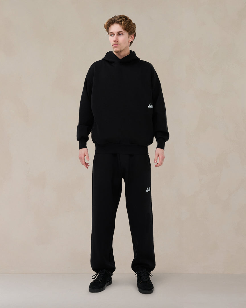 Signature Oversized Jogger Midnight Black