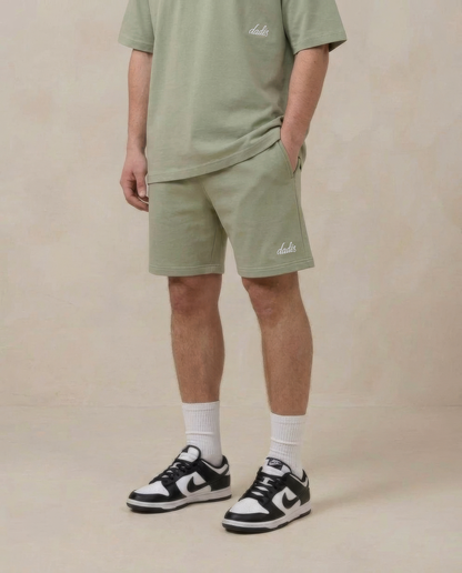 Signature Oversized Shorts Soft Sage